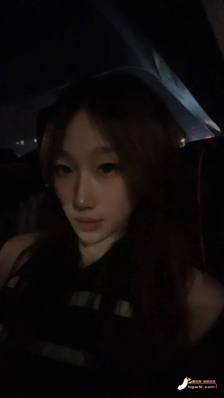 山东大一女生抖音1.2万粉,宿舍日常与身材引热议