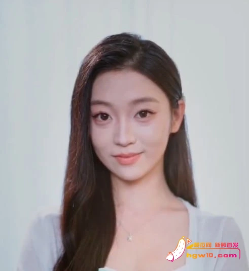 AI短剧《葡萄成熟时》:叶老师清纯外表下的反差剧情