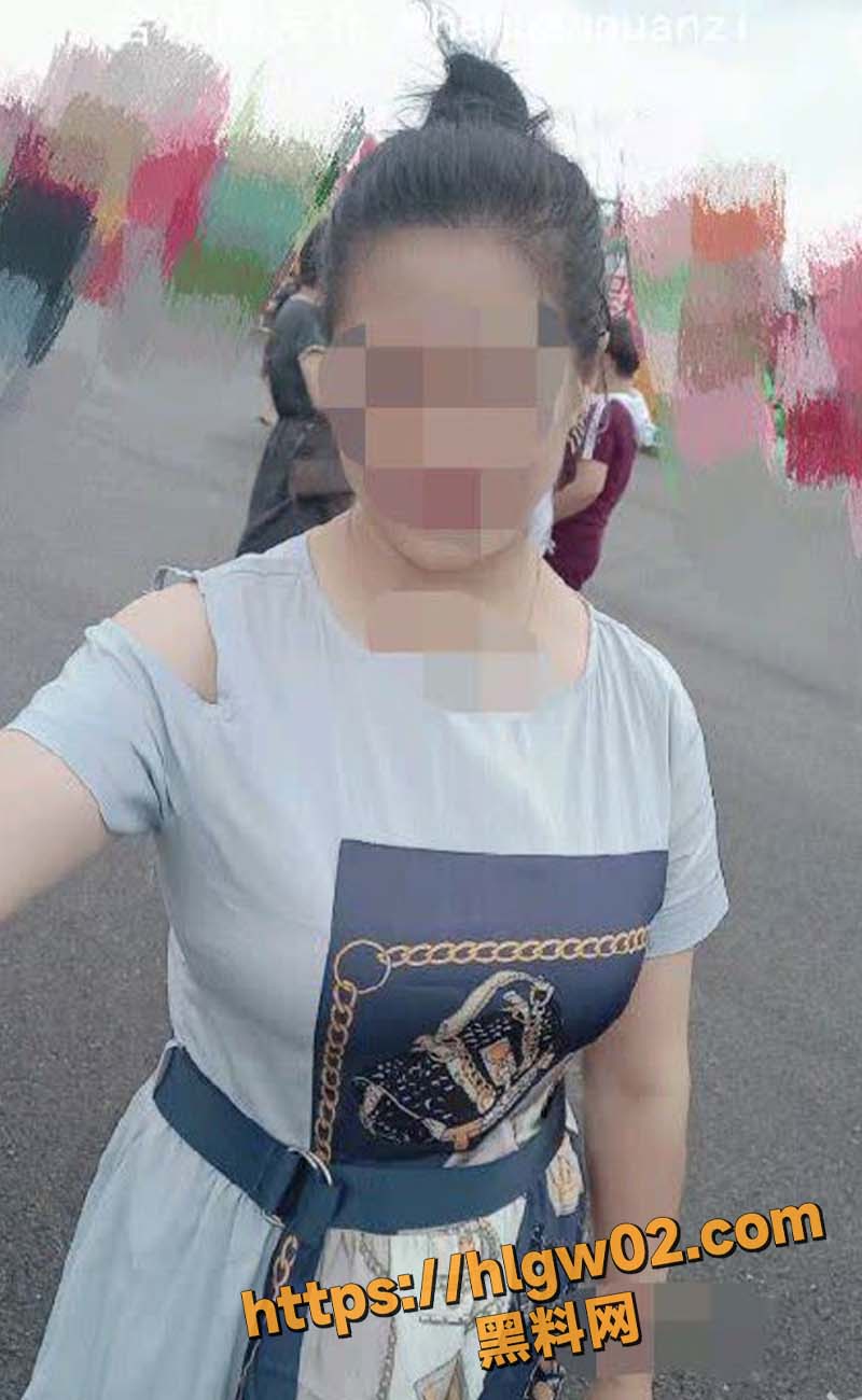 海角社区 爆操兄弟的妈妈 趁兄弟不在家爆操兄弟妈妈 熟女控有福了 可真是太有味道了 1-5