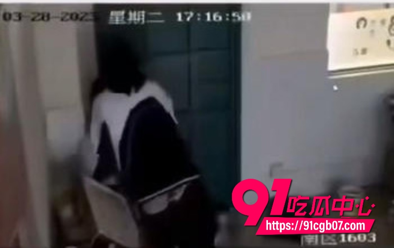抖音上很火的南区1063教室监控5 抖音上很火的南区1063教室监控5
