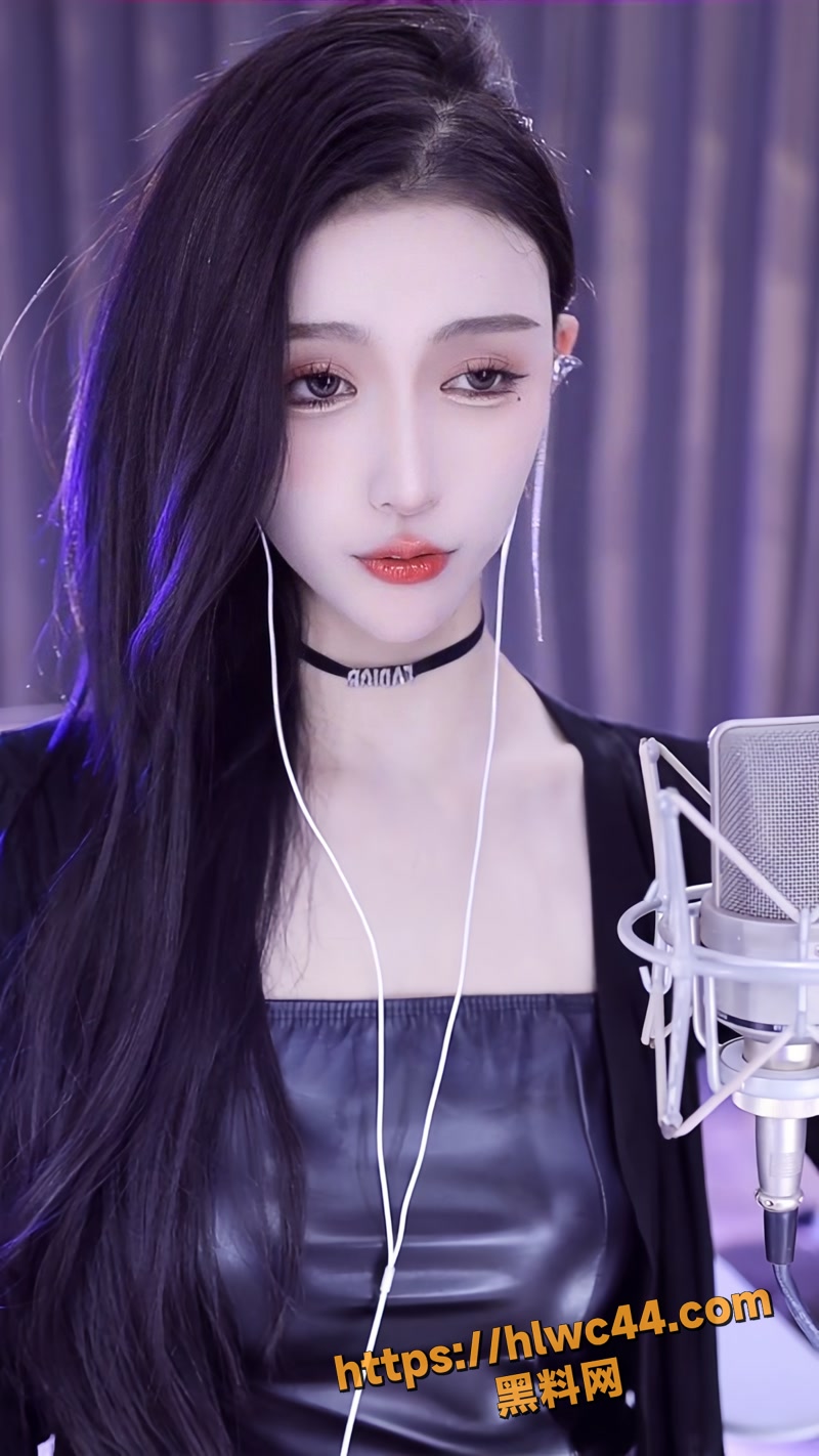 抖音女主播 艾可乐 直播热舞合集 黑皮裙猫耳下的狂野贴身热舞