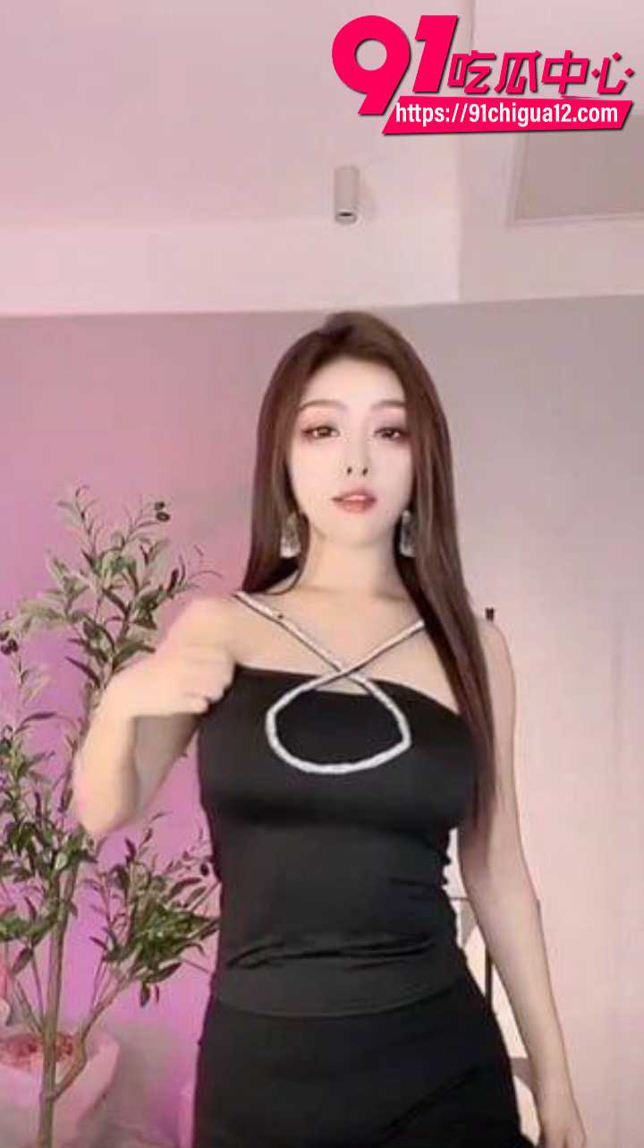 快手百万网红饭饭Ding不雅视频流出 3