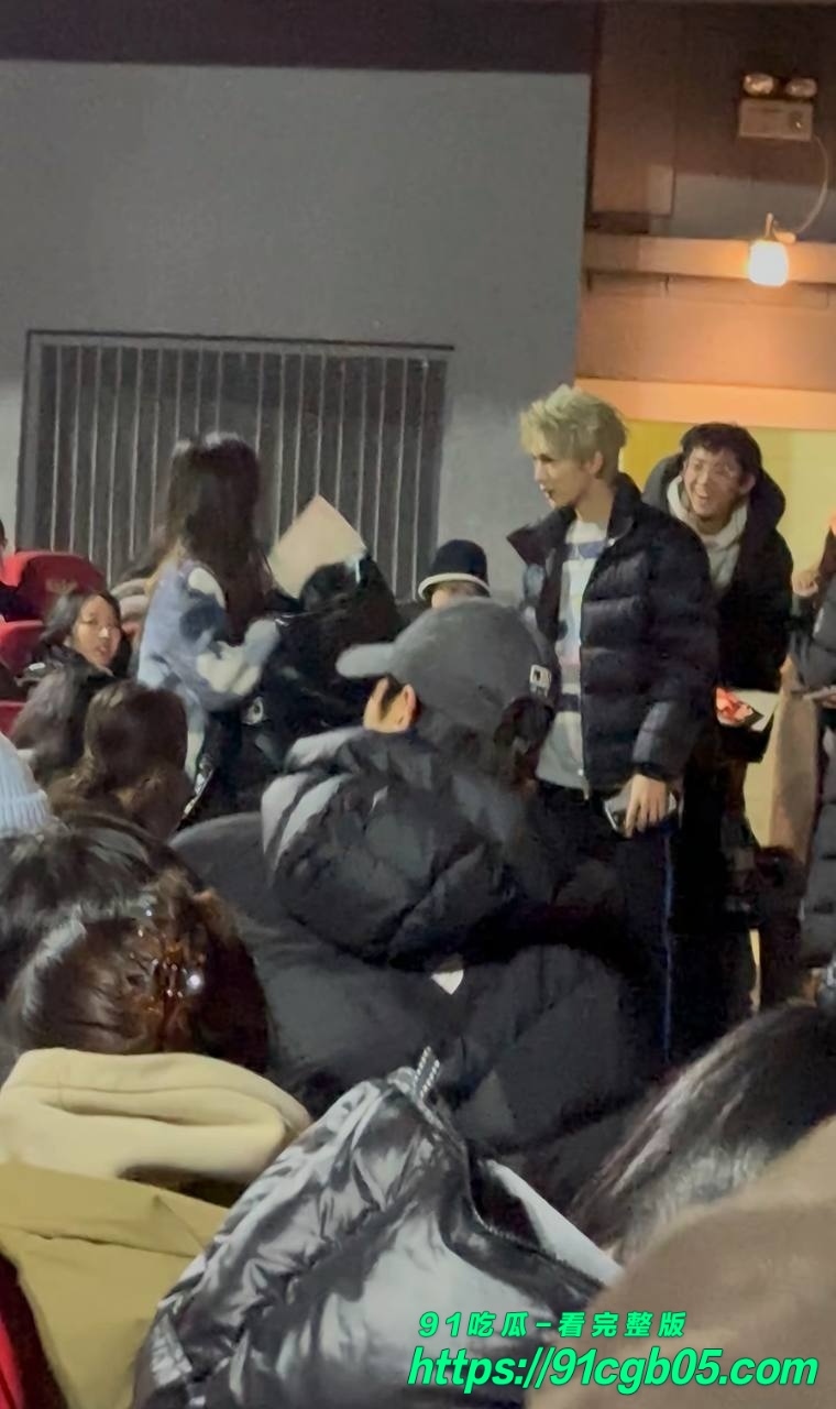 女友李禹熹曝光男演员荣梓杉家暴出轨45