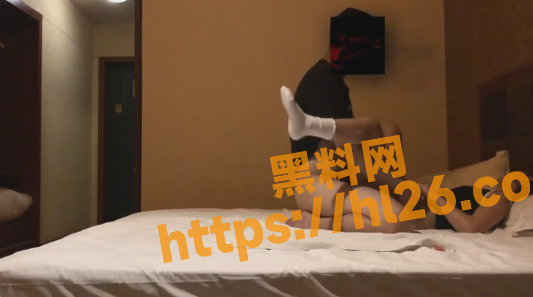 重庆舞蹈妹妹性爱视频泄密！白袜运动鞋美女的妖娆身姿被大屌操到求饶！