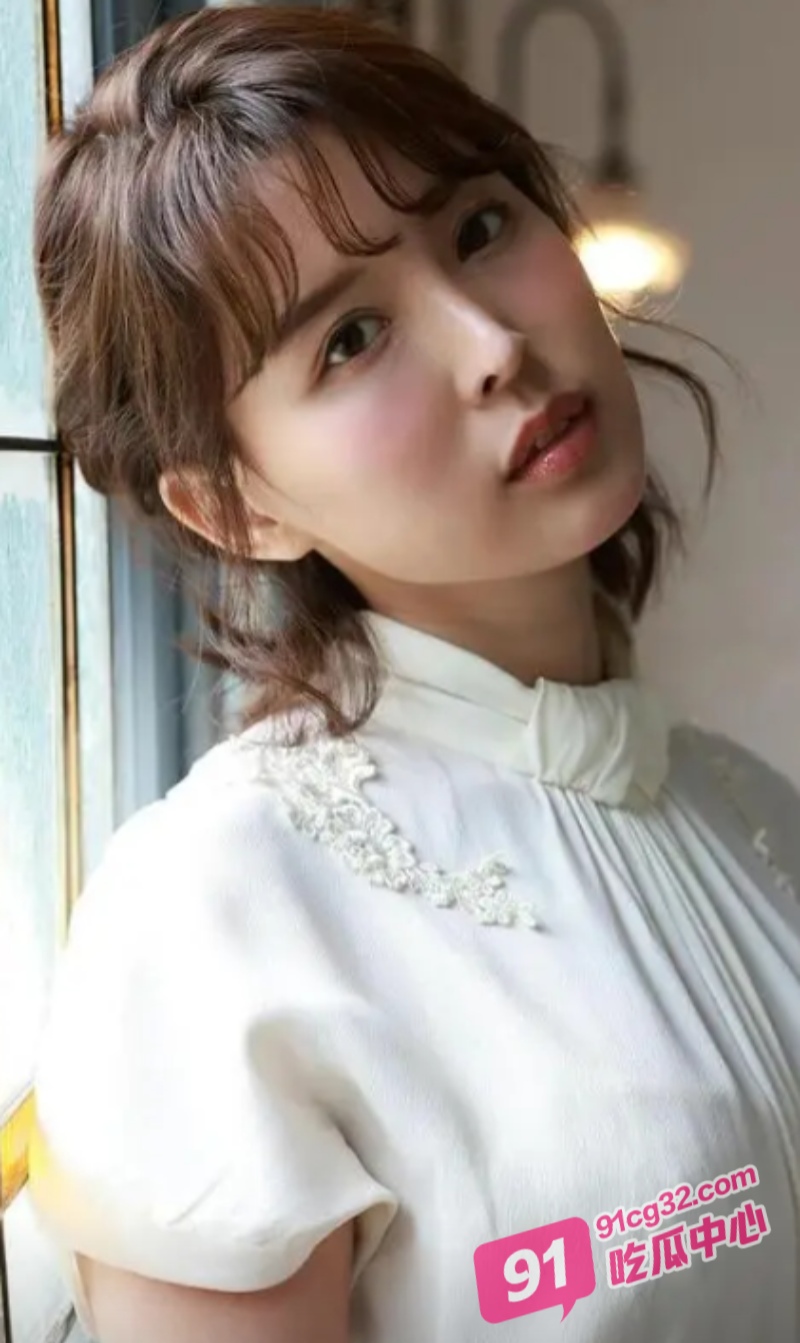 美女老师桥本葵被她只会撸管的男学生偷拍自慰视频威胁 教材室里被多男刺激轮奸！ 配图3