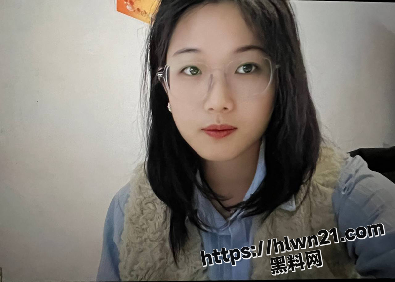 陕西渭南师范学院 陈小雨 背着男友出轨还惨遭炮友曝光 现在是全校出了名的肉便器！