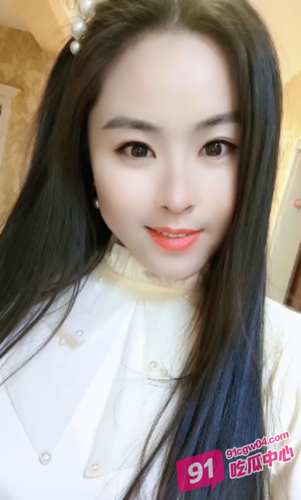 史上最强骚货！妖媚婷儿 户外直播勾引大爷们合集 菜地里直接无套开战！