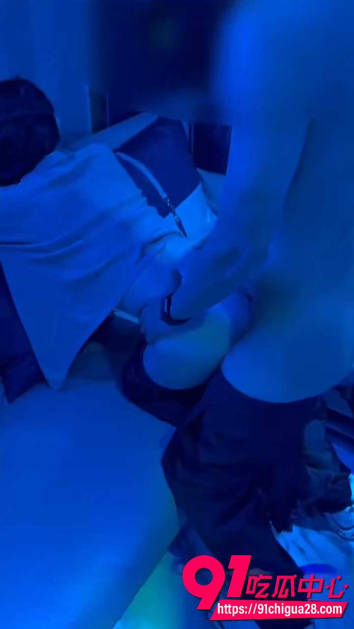 顶级反差良家杀手我的枪好长4 顶级反差良家杀手我的枪好长4