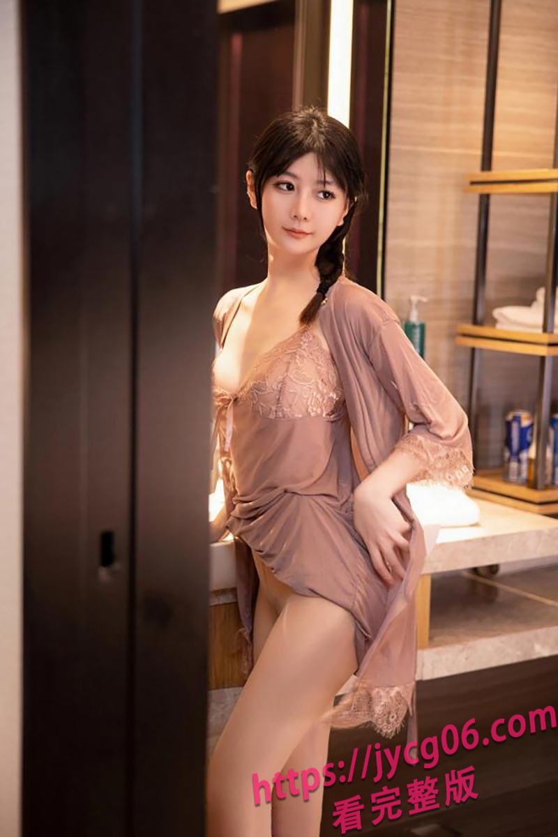 秀人网谢小蒽收费新作流出！金主定制大胆自慰视频流出~ 配图2