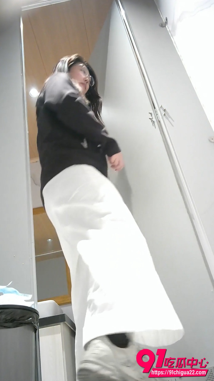 高校女厕12 高校女厕12