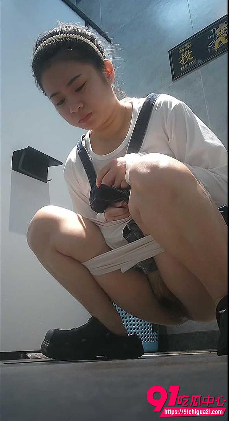 厕所偷拍美女 7