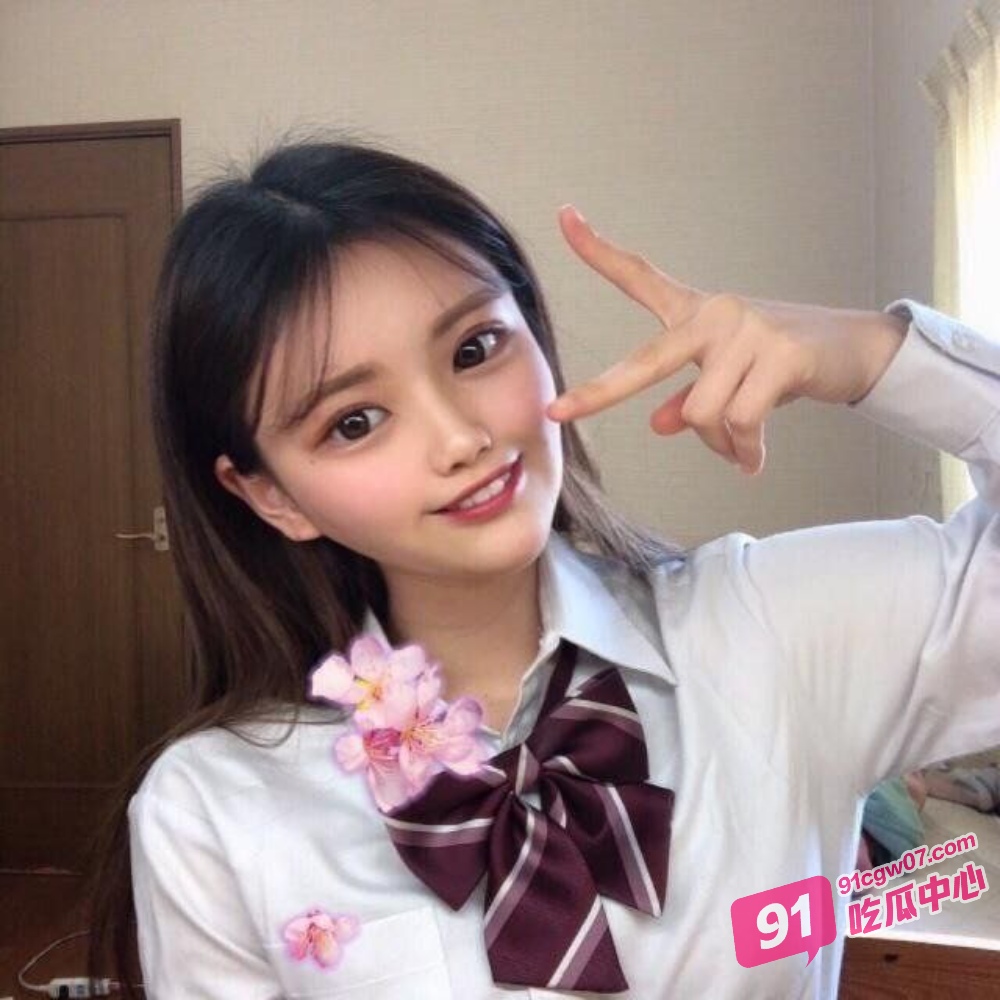 上海艺术学院芭蕾舞蹈生 陈若萱 被男友调教大胆露出 粉嫩乳头骚穴惹火撩人 配图6
