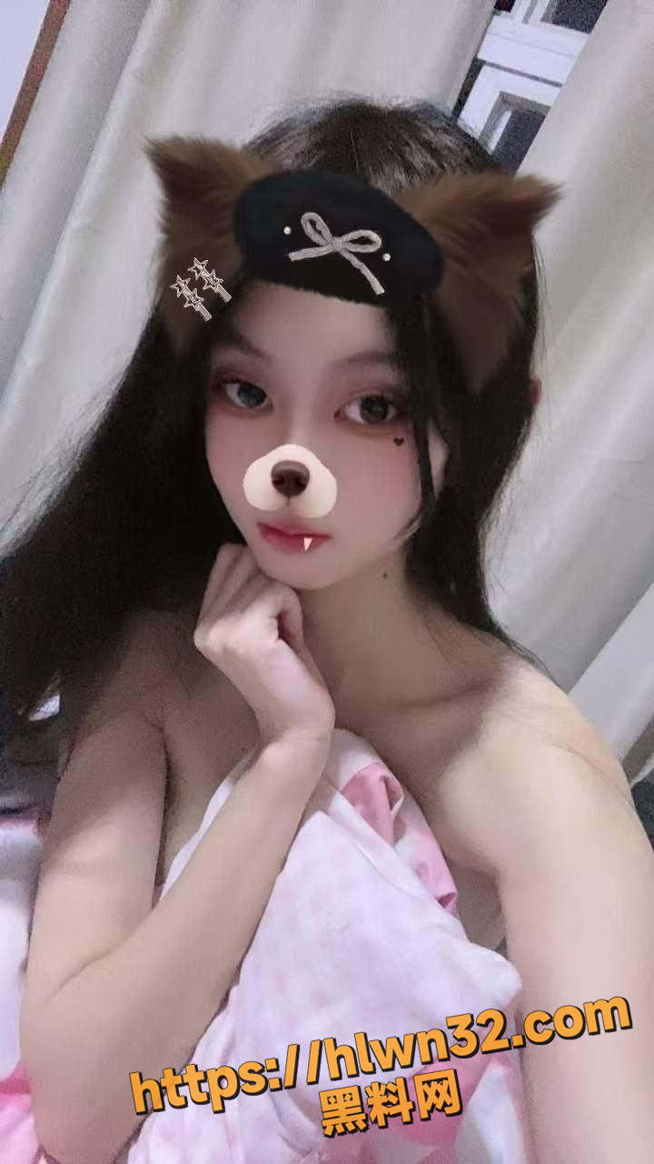 甘肃定西甜美女大学生 刘嘉渝 和男友性爱视频被曝光流出 爱他就给他深喉口交 胃液都给带出来了！