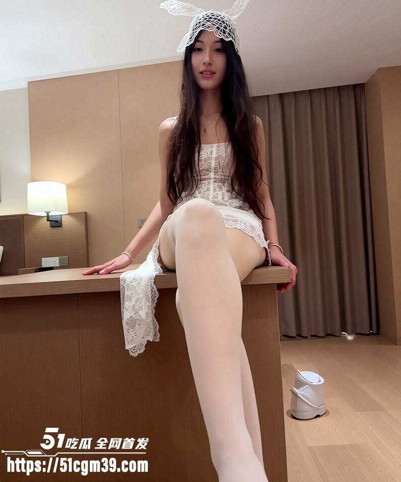 175音乐女神圣水调教Jonyz狗哥1