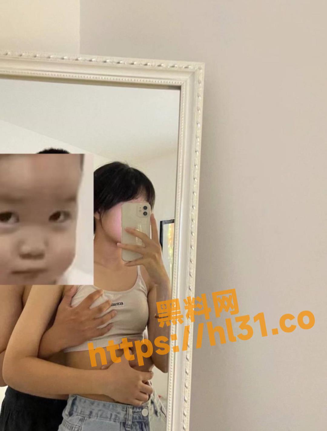 04年广州反差母狗 张思冰 主动拍性爱视频 还要求男友舔，分手后被男友泄露