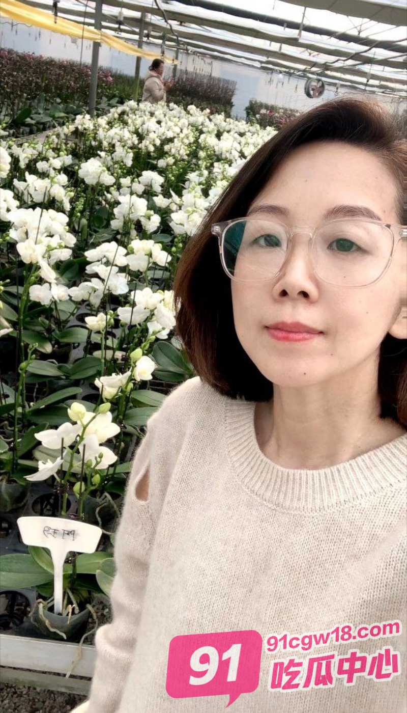 安徽涡阳小学女校长 遭教育局长潜规则 多段不雅视频全网疯传