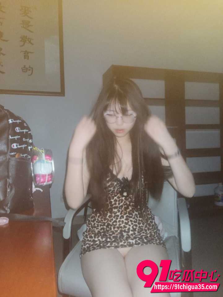 福建19岁眼镜嫩妹马妍琪21
