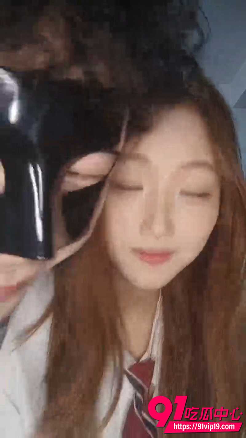 花臂精神小妹下海直播 4 花臂精神小妹下海直播 4