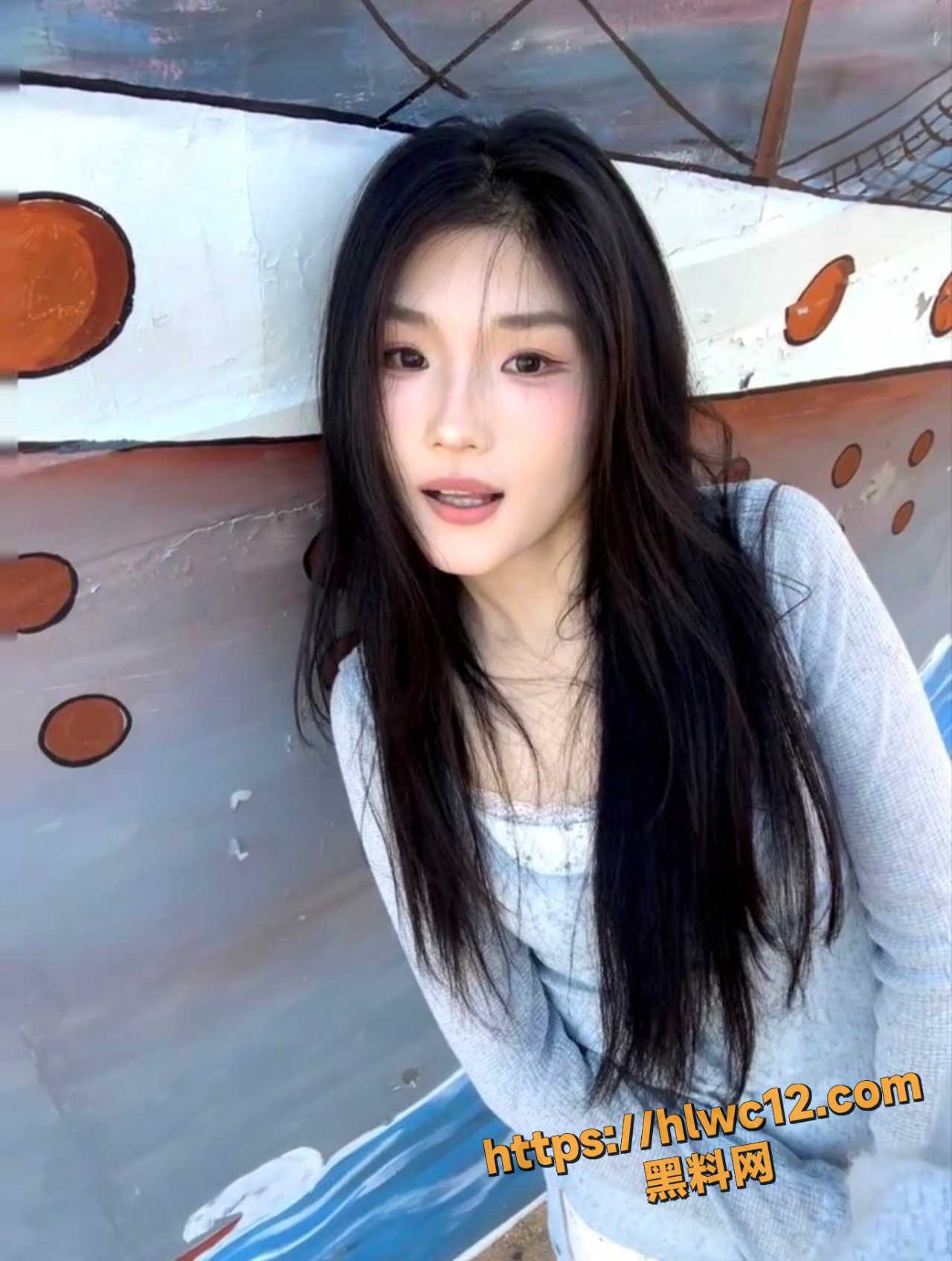 校长玩弄的丰满老师 声音从痛苦变得忧婉温柔 被插得迷糊了 配图