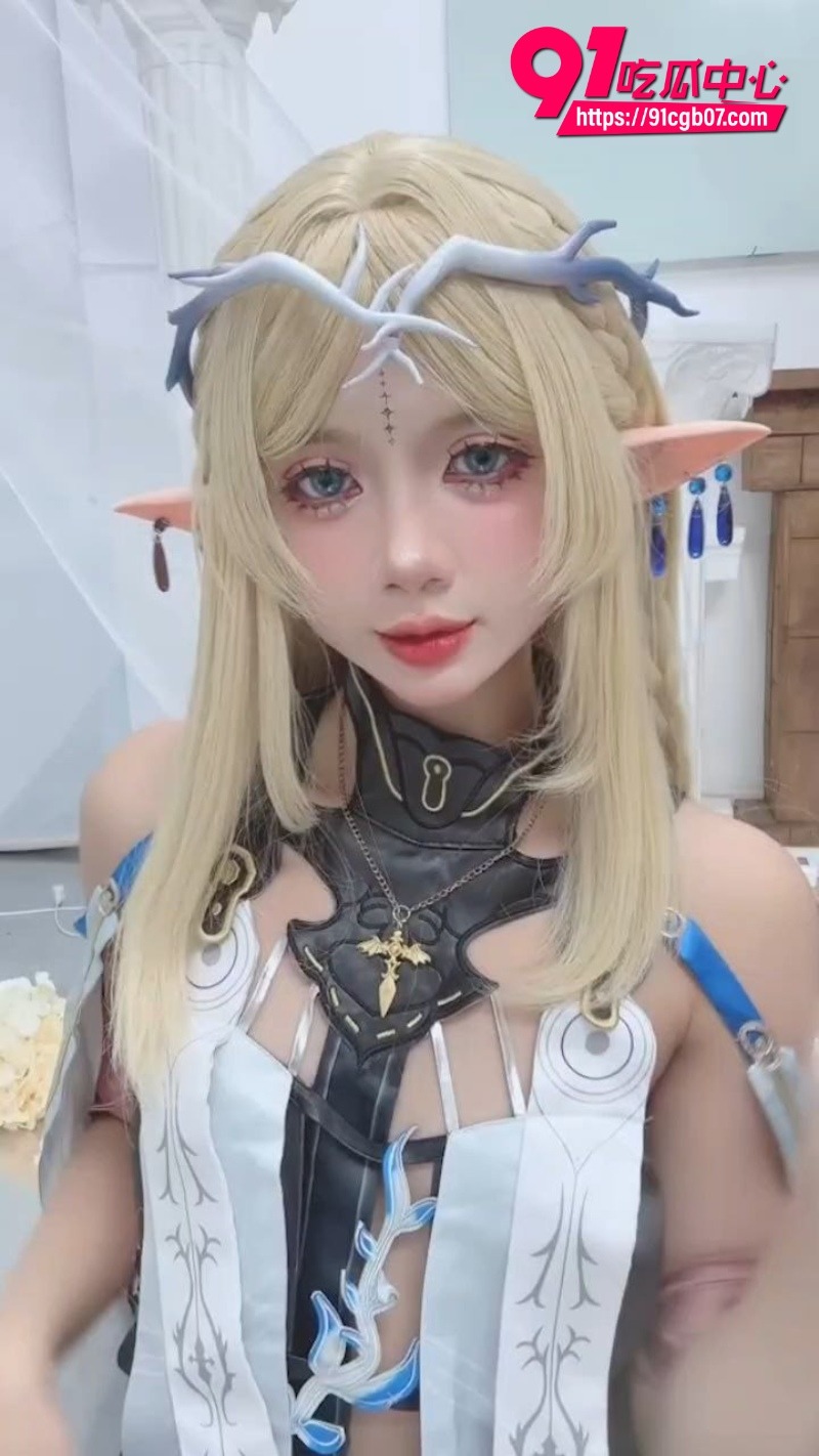高颜值福利姬 PoppaChan6