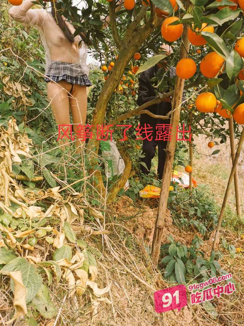 极限露出天花板【风筝断了线】全裸勾引老头 舔逼自慰喷水 花样百出超级骚！