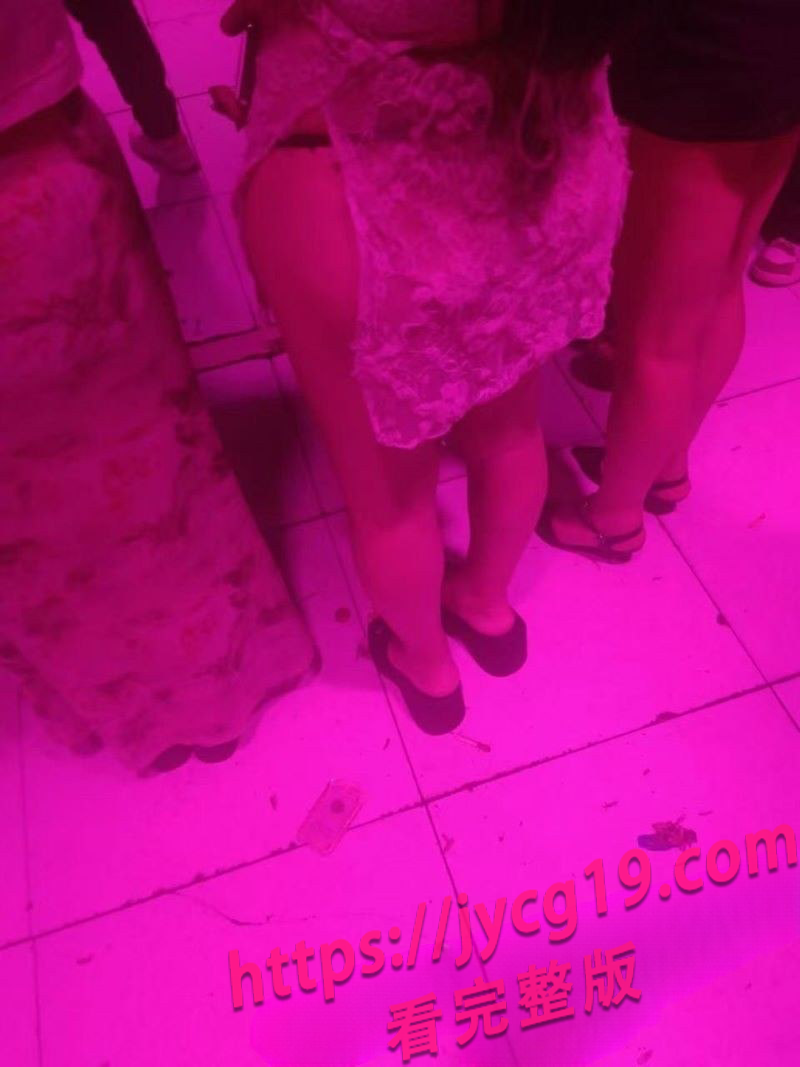 夜店狂潮来袭 莎莎热舞上演欲望盛宴 配图2
