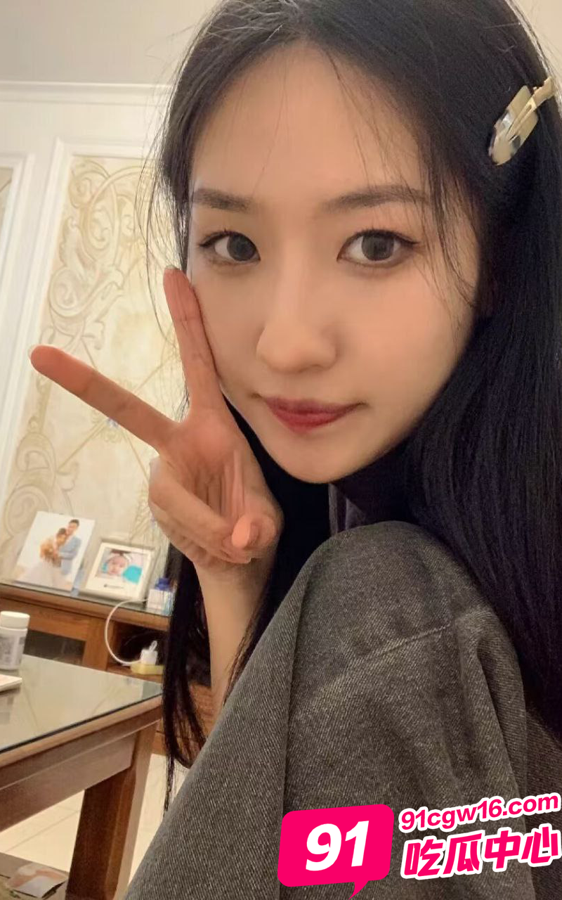 沈阳知名少女杨姝鑫～步入大学初尝性爱禁果 “没想到做爱这么舒服呢” 配图2