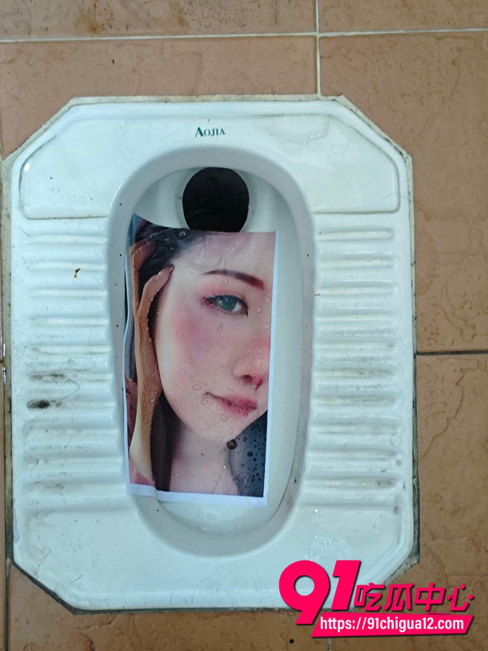 变态大学生对照片撸管15 变态大学生对照片撸管15