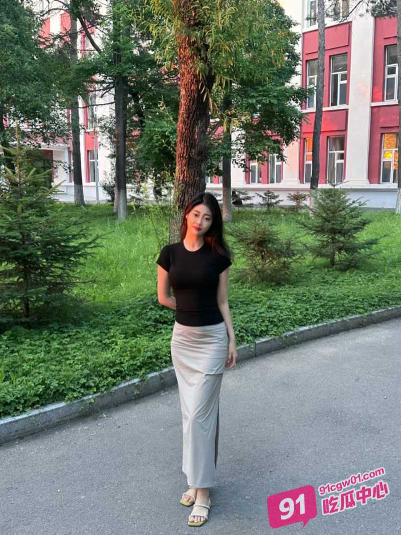 滁州学院清纯女大曹蓉蓉与网恋男友酒店打炮惨被偷拍 妖娆身段被渣男爆干！ 配图2