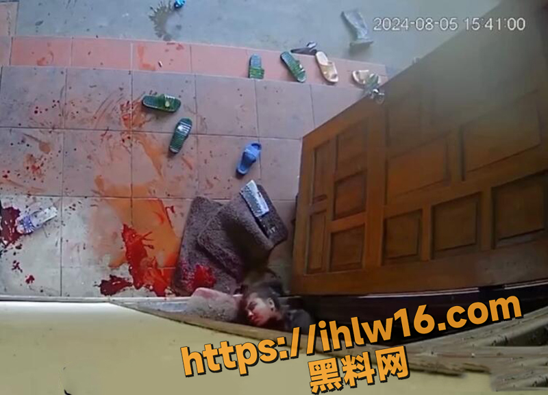 血腥慎入！家庭暴力! 亚洲男子拿菜刀残忍的杀害了他的 妻子多次求饶