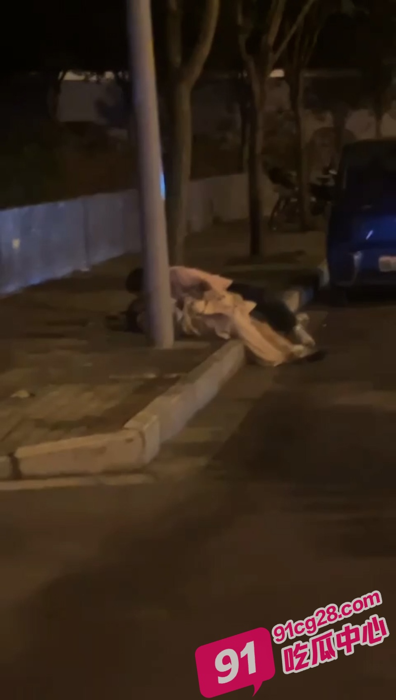 1_W_800px.jpg