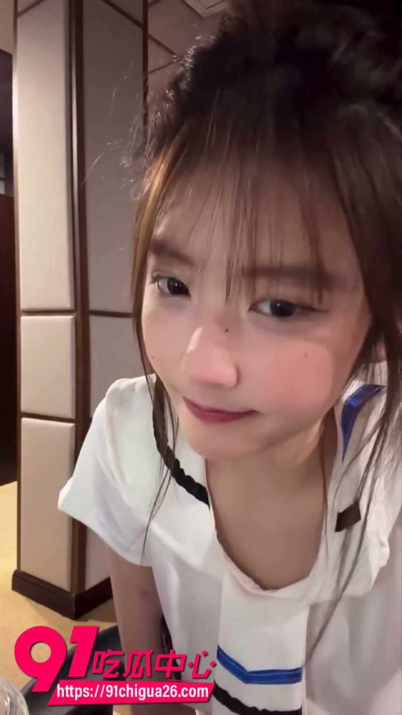 抖音847W粉丝女网红杀猪饲料直播走光1 抖音847W粉丝女网红杀猪饲料直播走光1