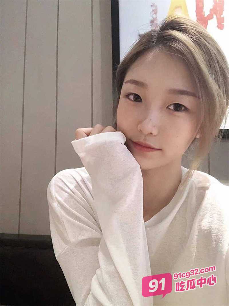 北京富家千金李蕊羞耻曝光 与情人高质量私密视频泄密流出!