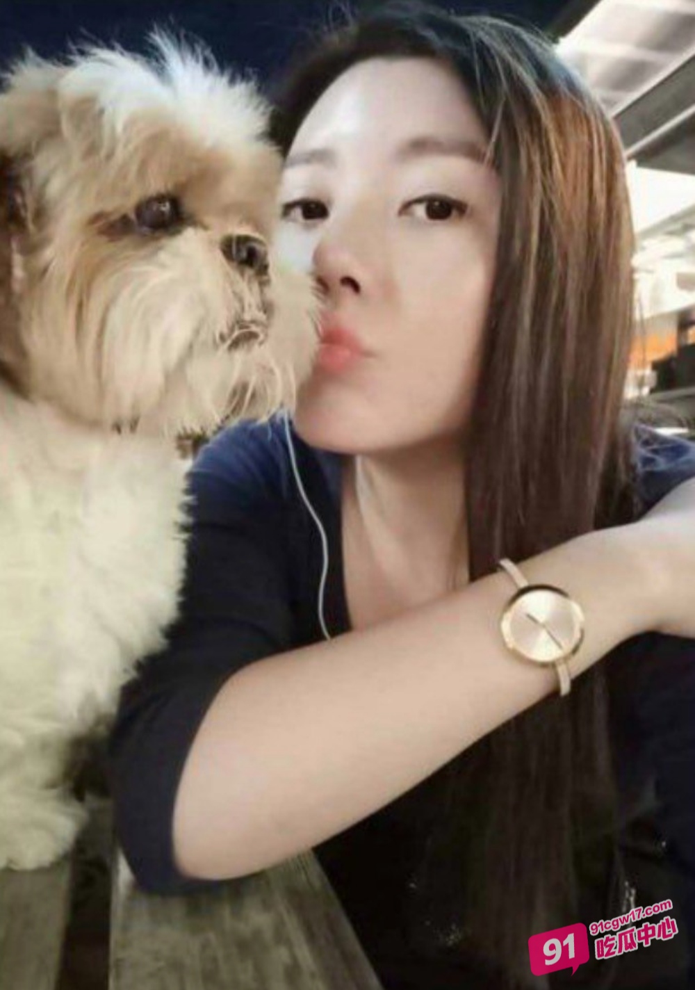 七岁男孩为游戏皮肤偷拍妈妈裸照换皮肤 微信交易群聊与不雅视频流出曝光 配图6
