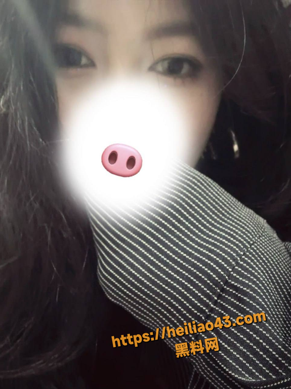 推特童颜巨乳嫩妹 甜水耶耶 脱衣揉奶大秀 小萝莉巨乳晃荡诱惑爆棚 兄弟速冲！