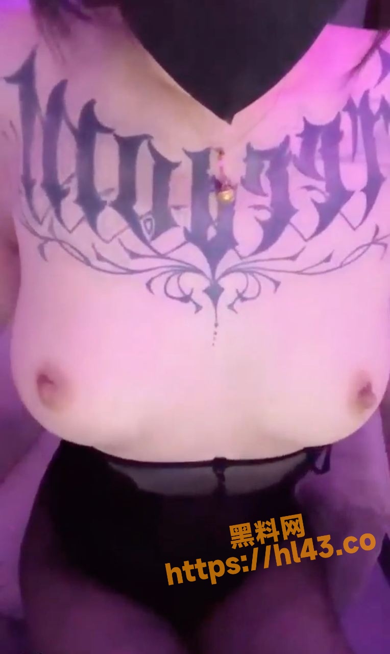 深圳爆乳夜店女DJ网红上班玩跳蛋直播热舞！抖奶露三点高清实拍与客人裸聊赚外快！
