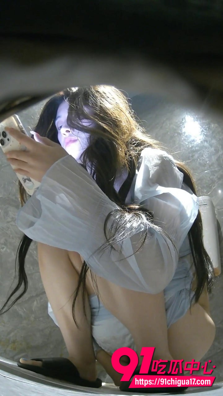 KTV女厕偷拍2