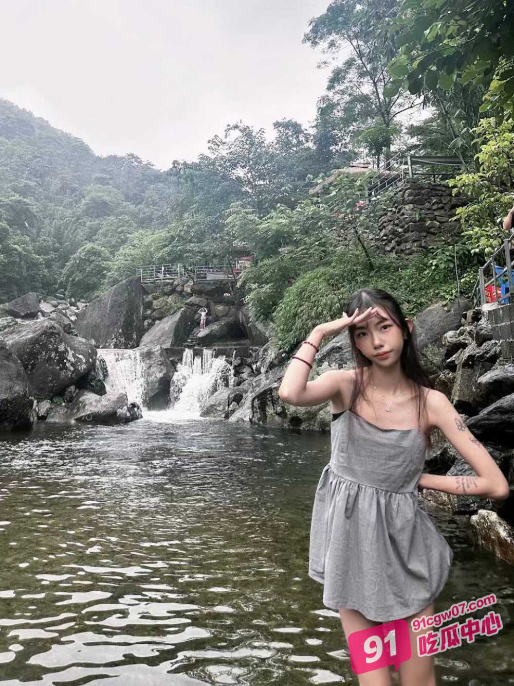 男友视角看各大高校反差婊高潮浪叫合集 女神只是保护色 一见肉棒现原形 配图3
