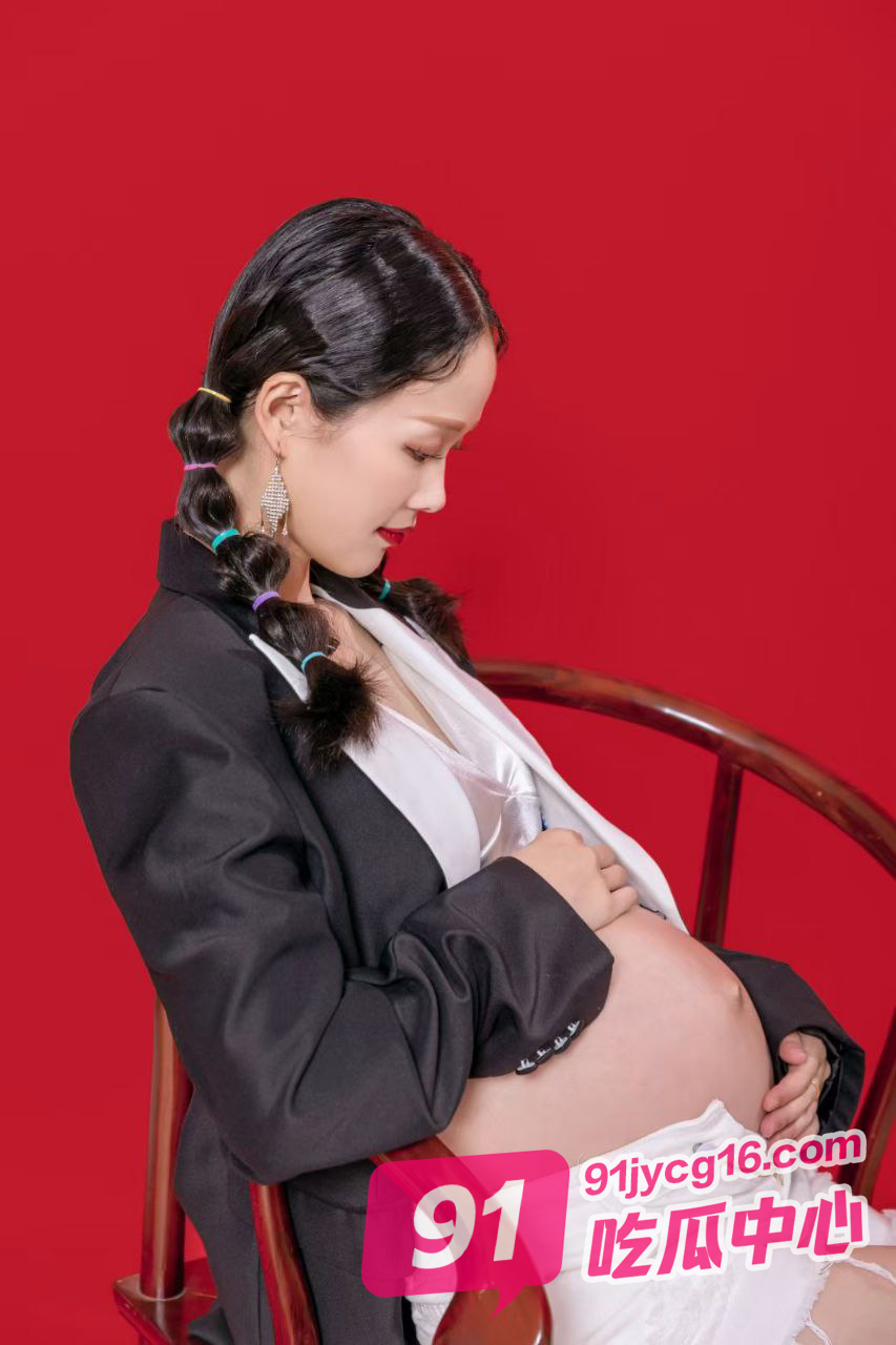 福建莆田反差人妻方晶婚后跟网友裸聊被曝 生过小孩还这么嫩~ 配图10