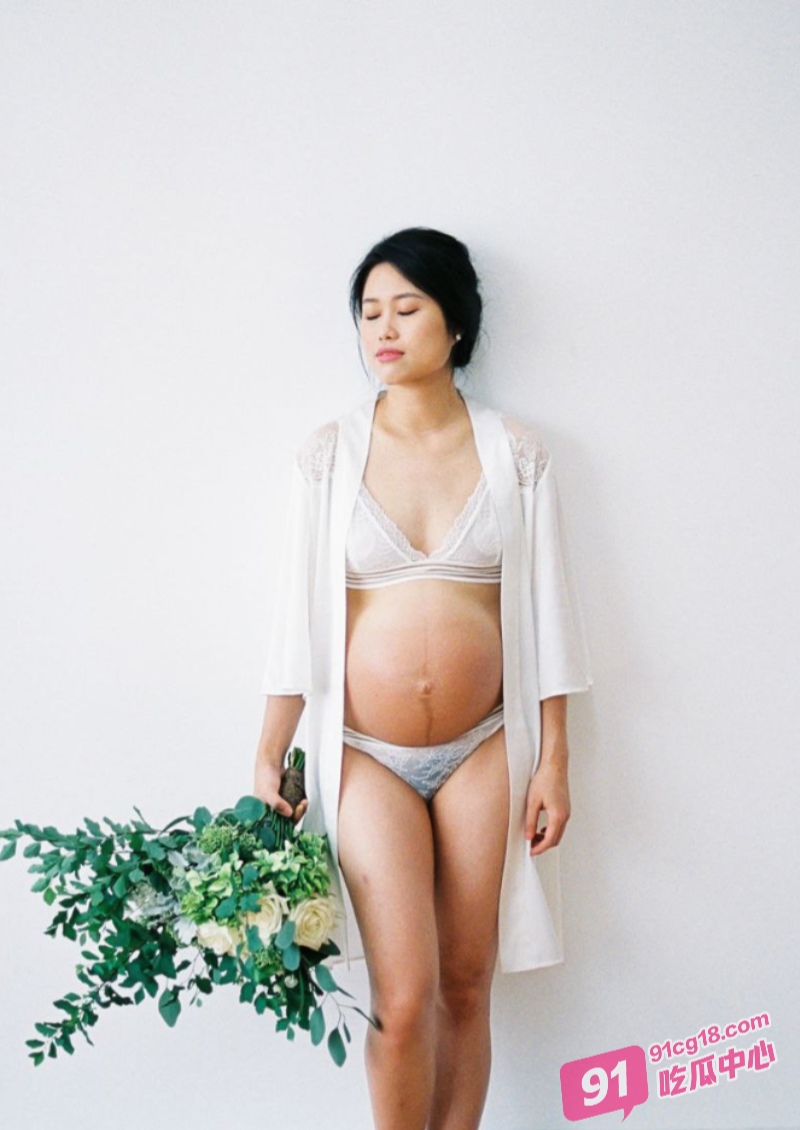 湖南长沙孕妇性爱史 从丰乳细腰到十月怀胎 性爱永不止歇！ 配图2