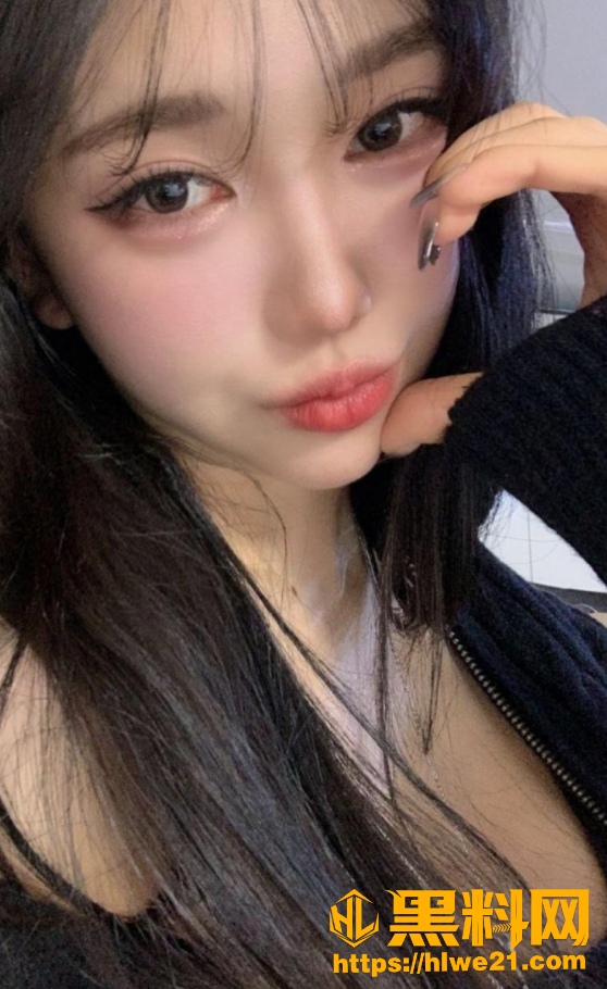 高颜值巨乳妹妹 大尺度自慰私拍流出 对着镜头猛猛抠穴淫叫 反差感拉满