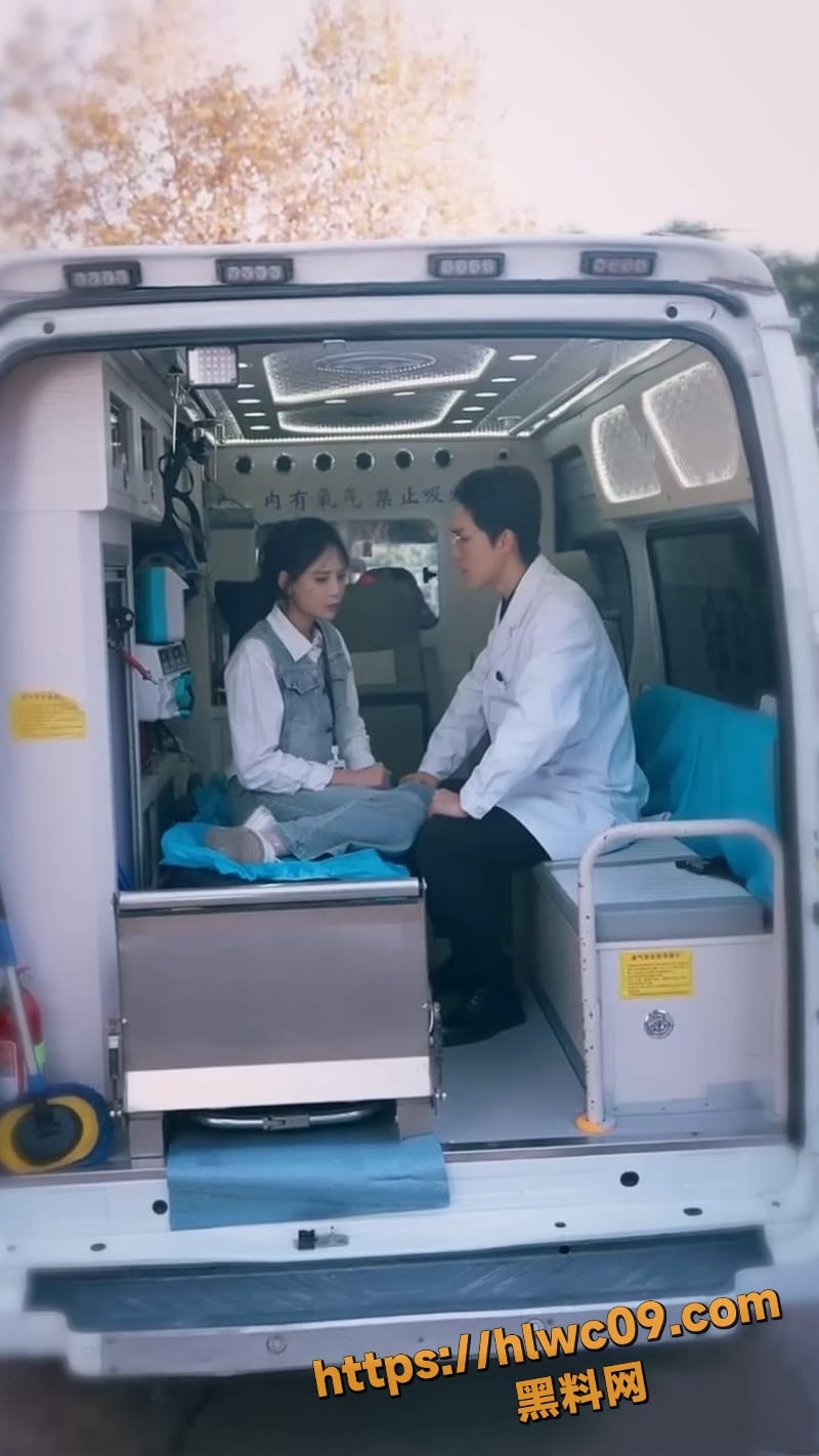 热播短剧 顾医生许你爱我99次 张珊羽佳爱意浓烈 甜蜜CP太会撒糖了