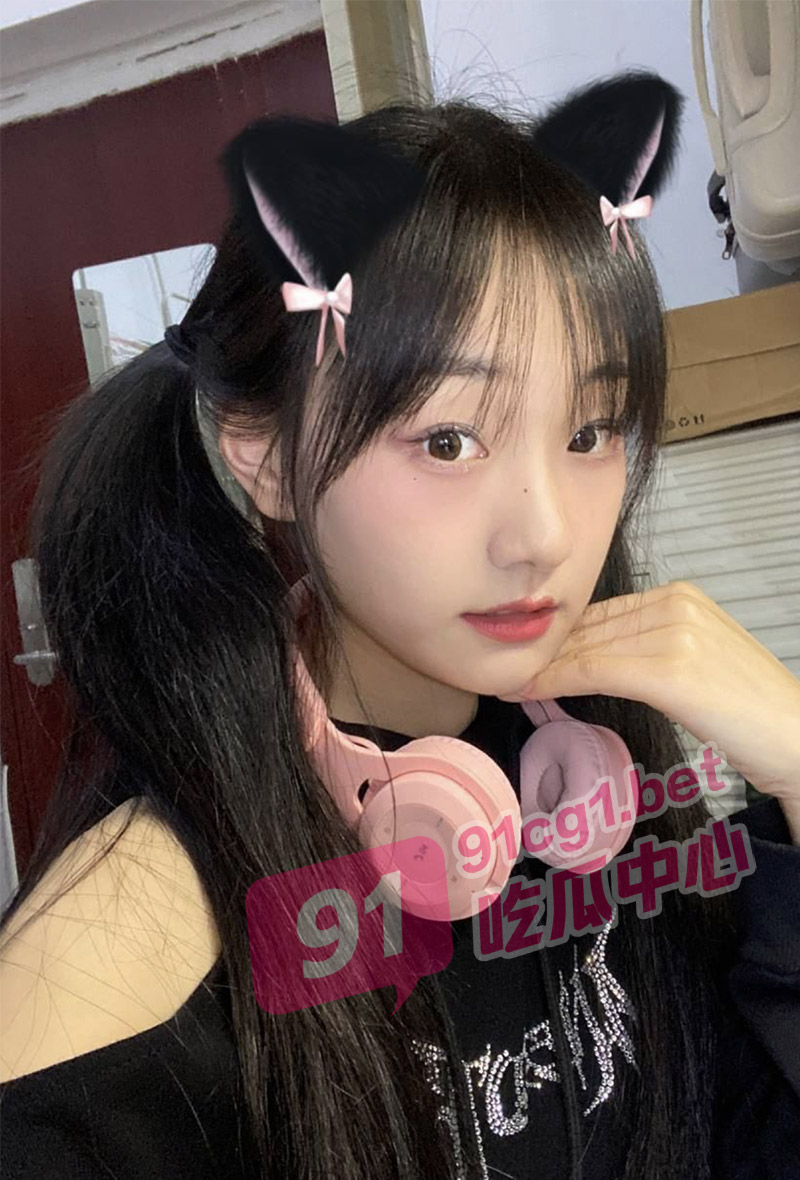瓜友投稿-约炮浪骚的体制内学妹 豪乳聊骚会叫床！“你怎么又硬啦”