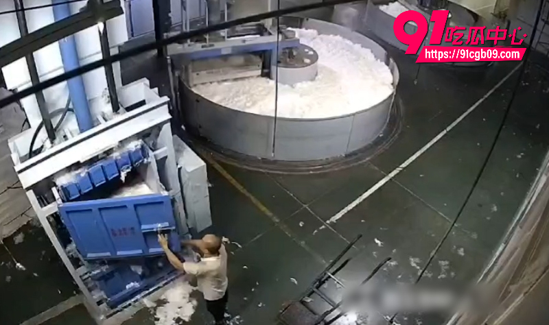 西北角碎料机血腥惨案2 西北角碎料机血腥惨案2