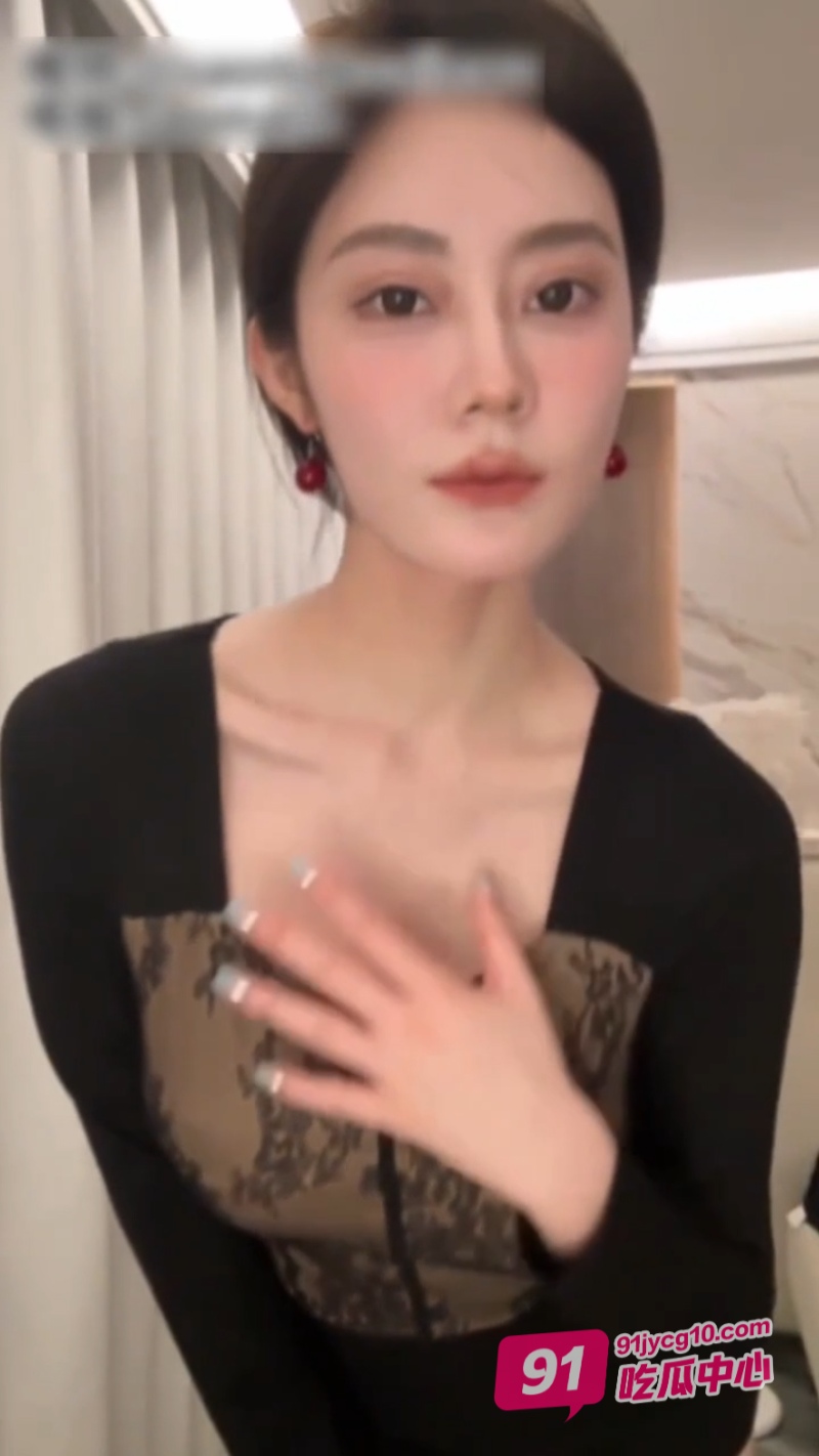 母子乱伦剪辑合集 美艳的妈妈竟然是别人的性奴！ 配图2