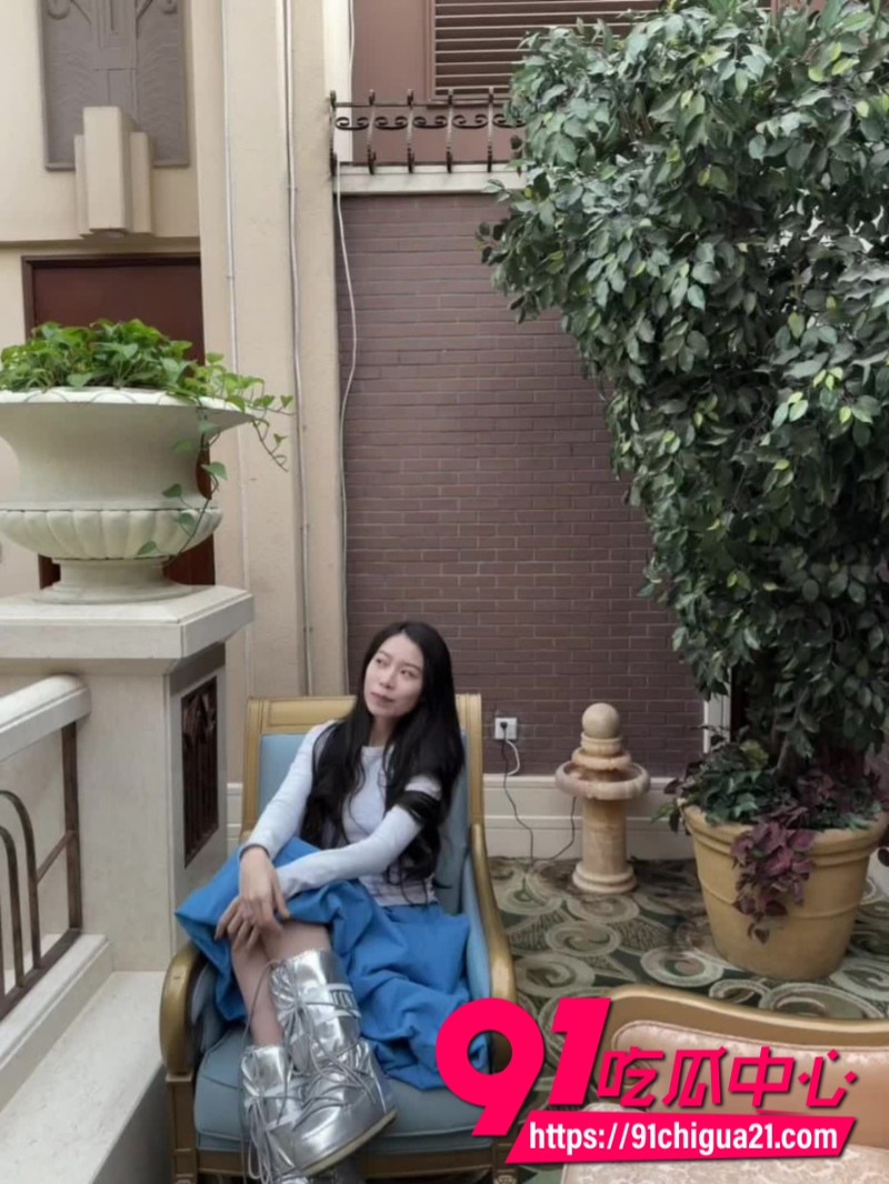 江苏混圈名媛王诗琦白天优雅旗袍仙女 夜里被小富二代调教成专属母狗！14