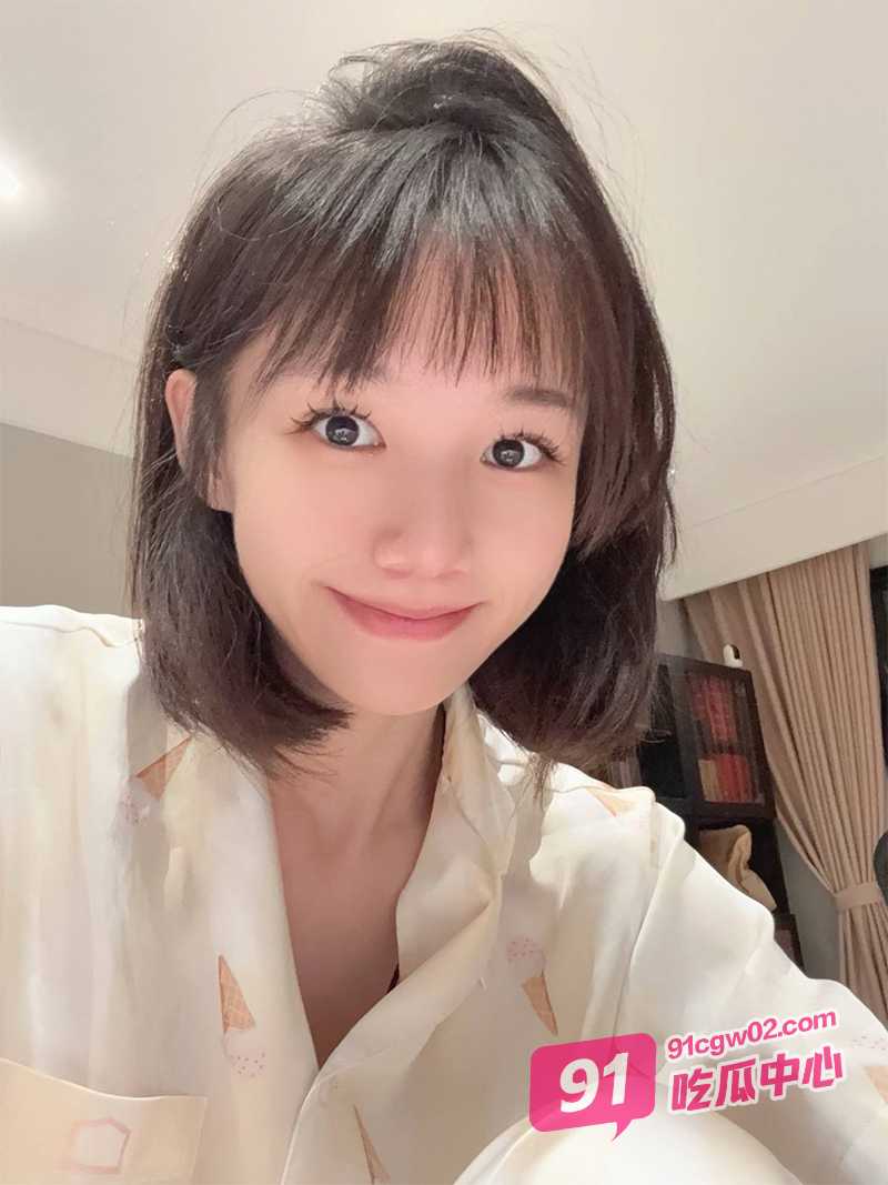 私房大神华仔 勾引幼师美女 平时清纯的模样在床上却十分淫荡！ 配图2