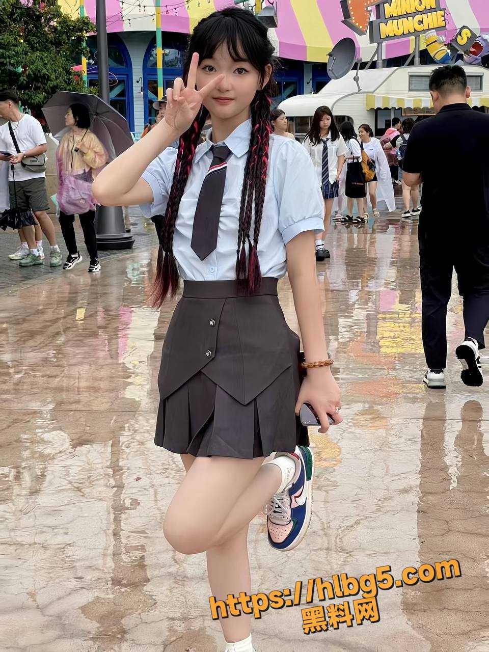 四川大学清纯学生妹 安佳瑞 独有的呆萌乖巧 玲珑美乳每个动作都显得别样稚嫩