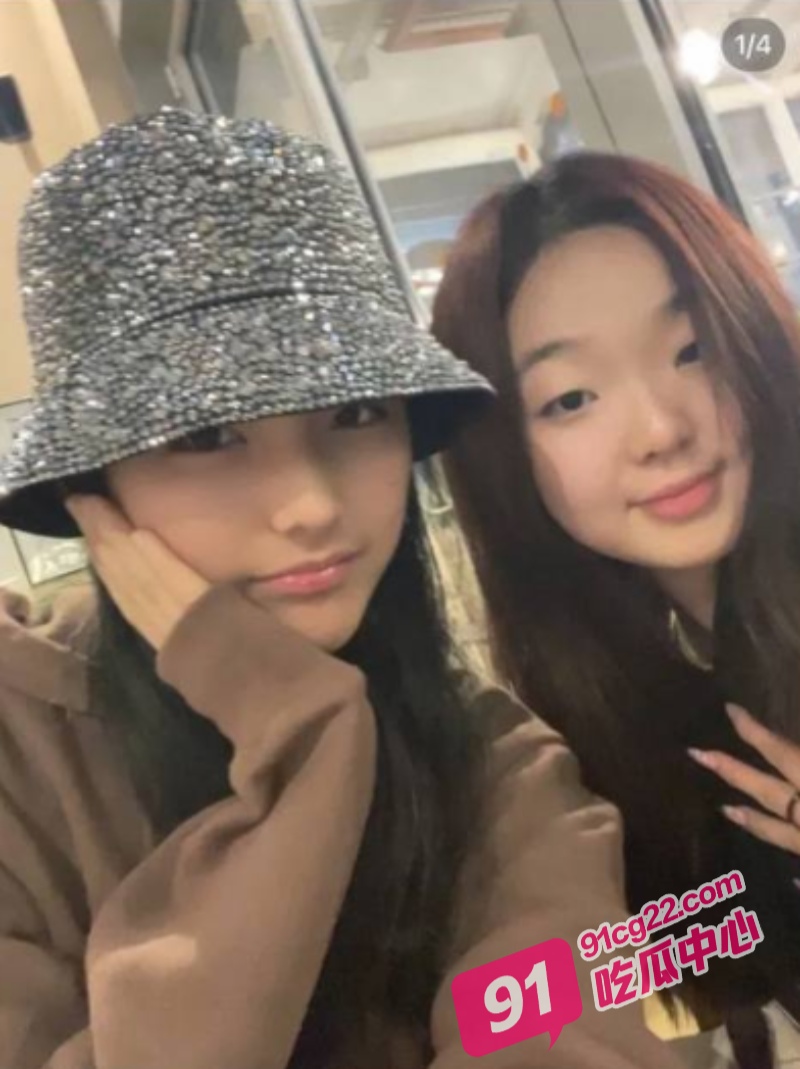 李湘女儿王诗龄英国留学的闺蜜Angela 被曝光收国人高价门槛 免费千里送B给白男! 配图27