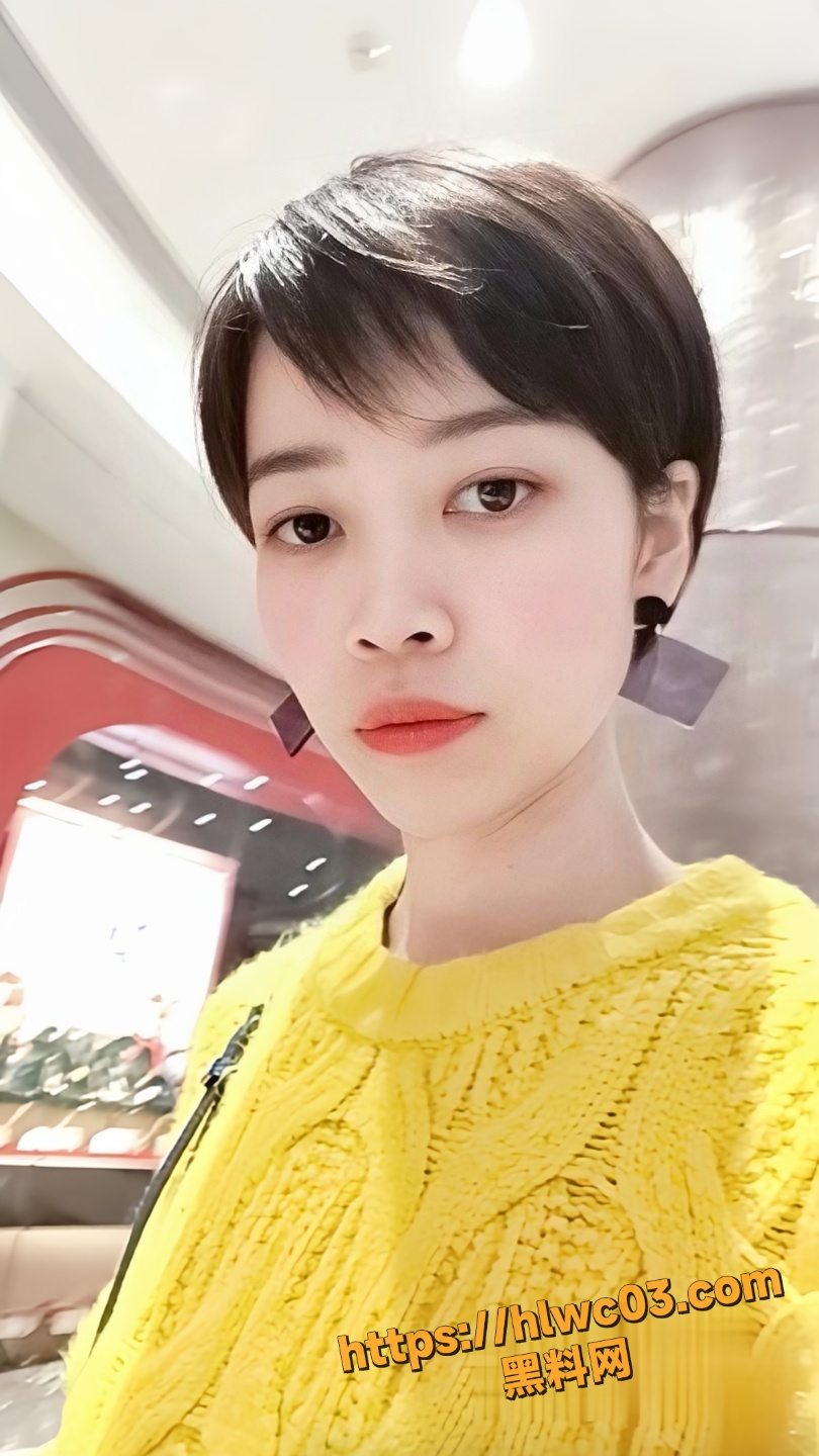 连锁机构书店高层教师 林娜 婚a内出轨偷情男高管 私密性爱自拍完整版流出